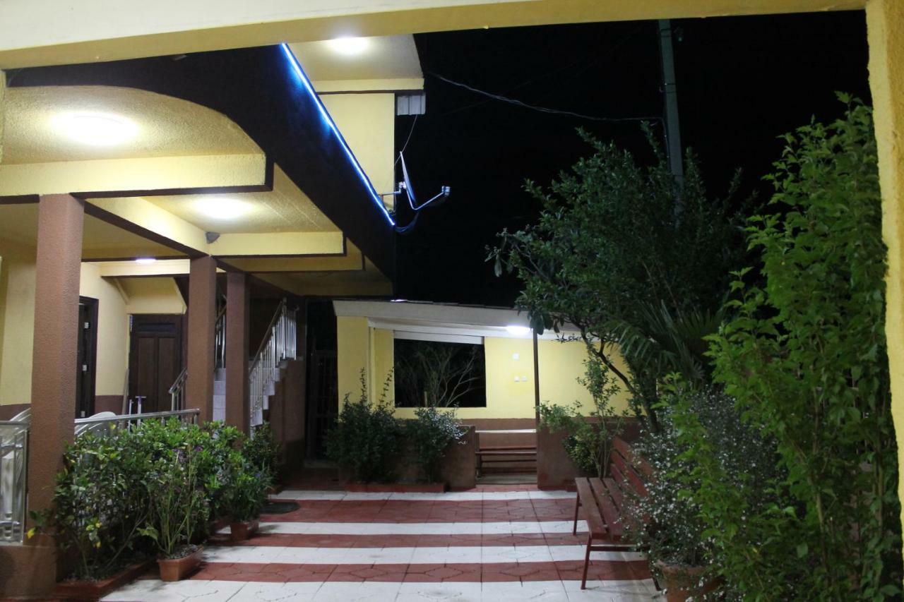 Hotell Anna Ureki Kültér fotó